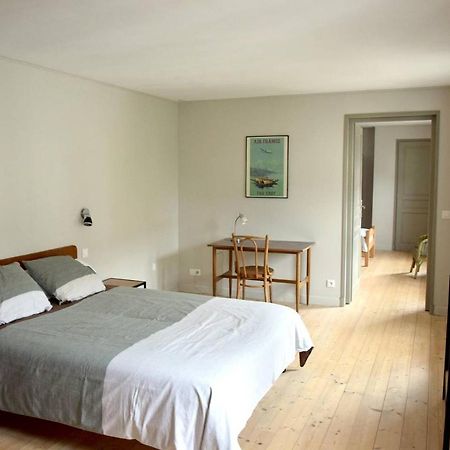 De L'Autre Cote Bed & Breakfast Garlin Dış mekan fotoğraf