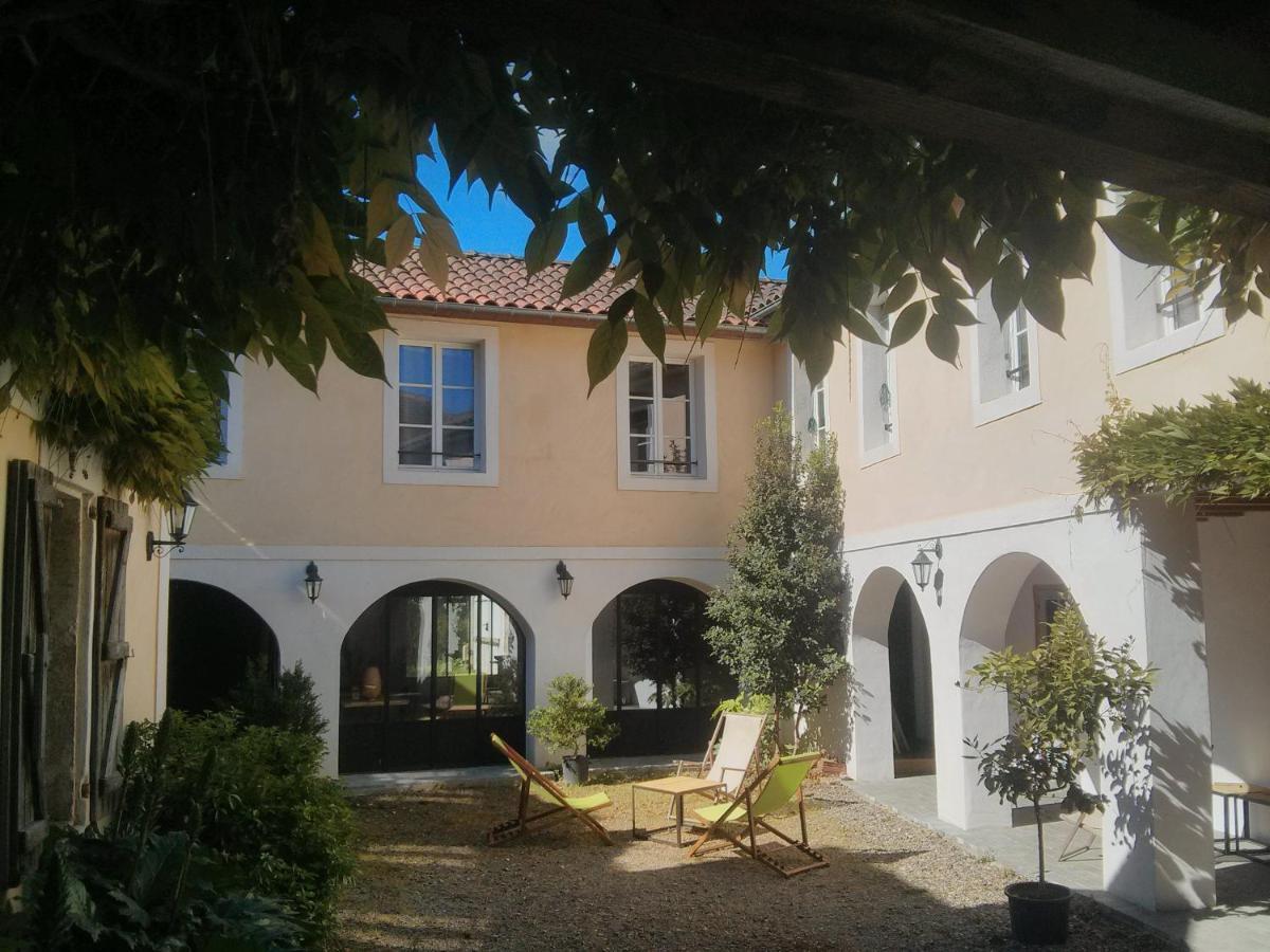 De L'Autre Cote Bed & Breakfast Garlin Dış mekan fotoğraf