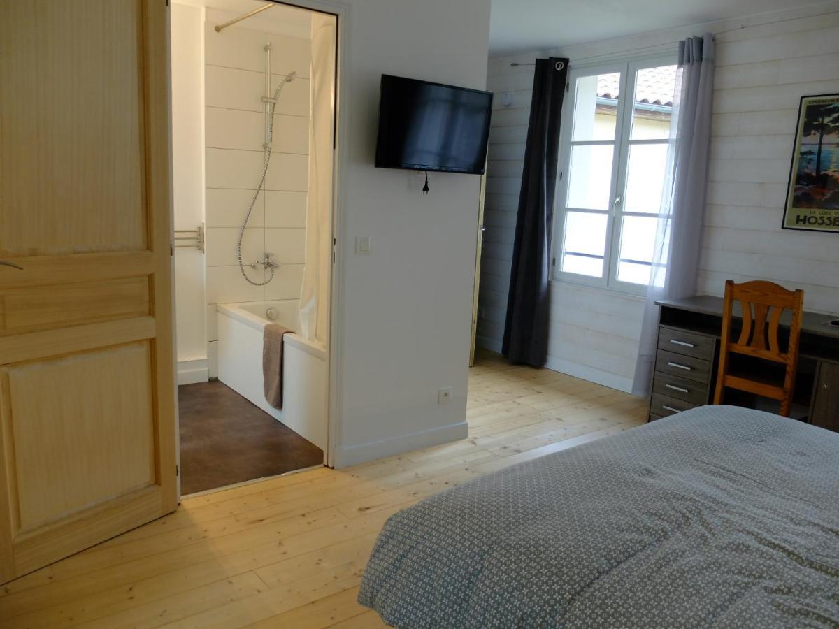 De L'Autre Cote Bed & Breakfast Garlin Dış mekan fotoğraf